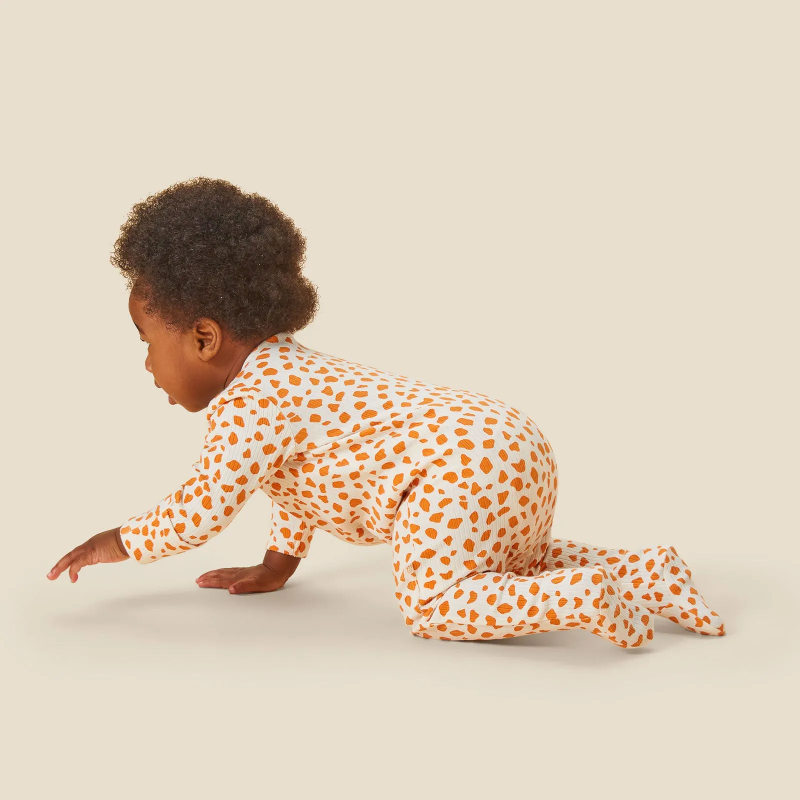 Giraffe Spot Ribbed Clever Zip Footed Baby Pajamas