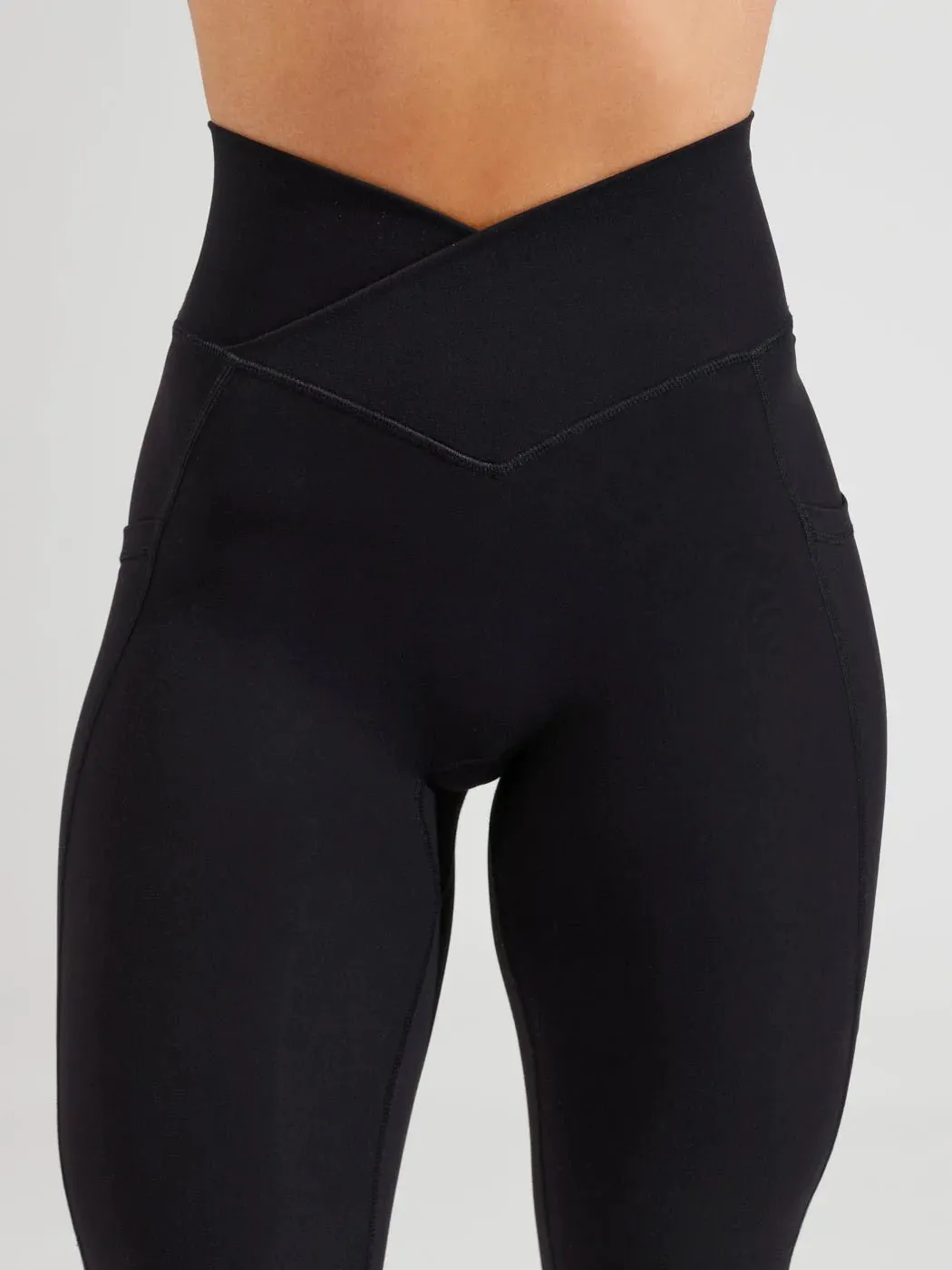 Maria High Rise Pocket Leggings - Black